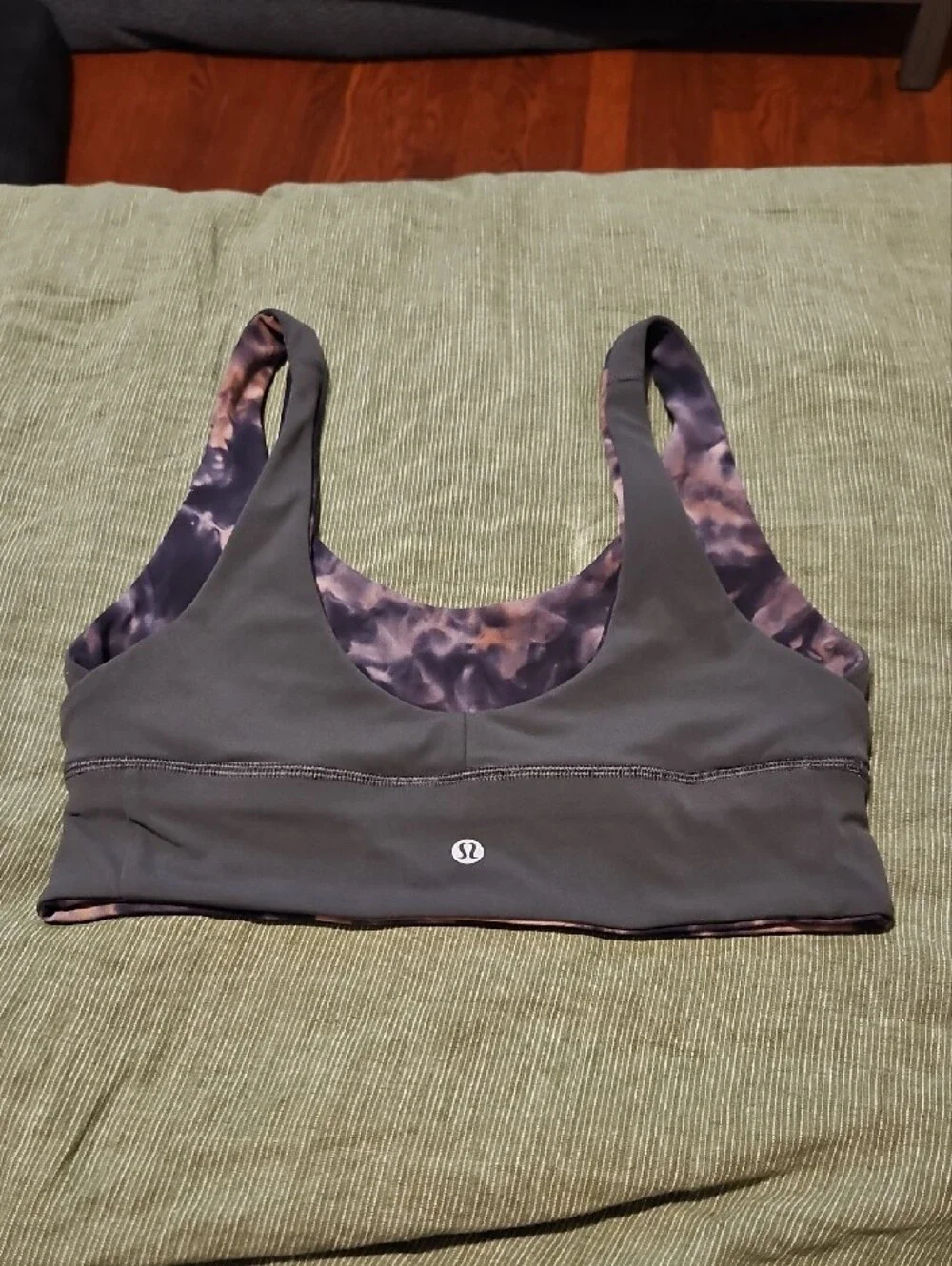 Lululemon Tie-Dye/Grey Reversible Scoop Neck Sports Bra